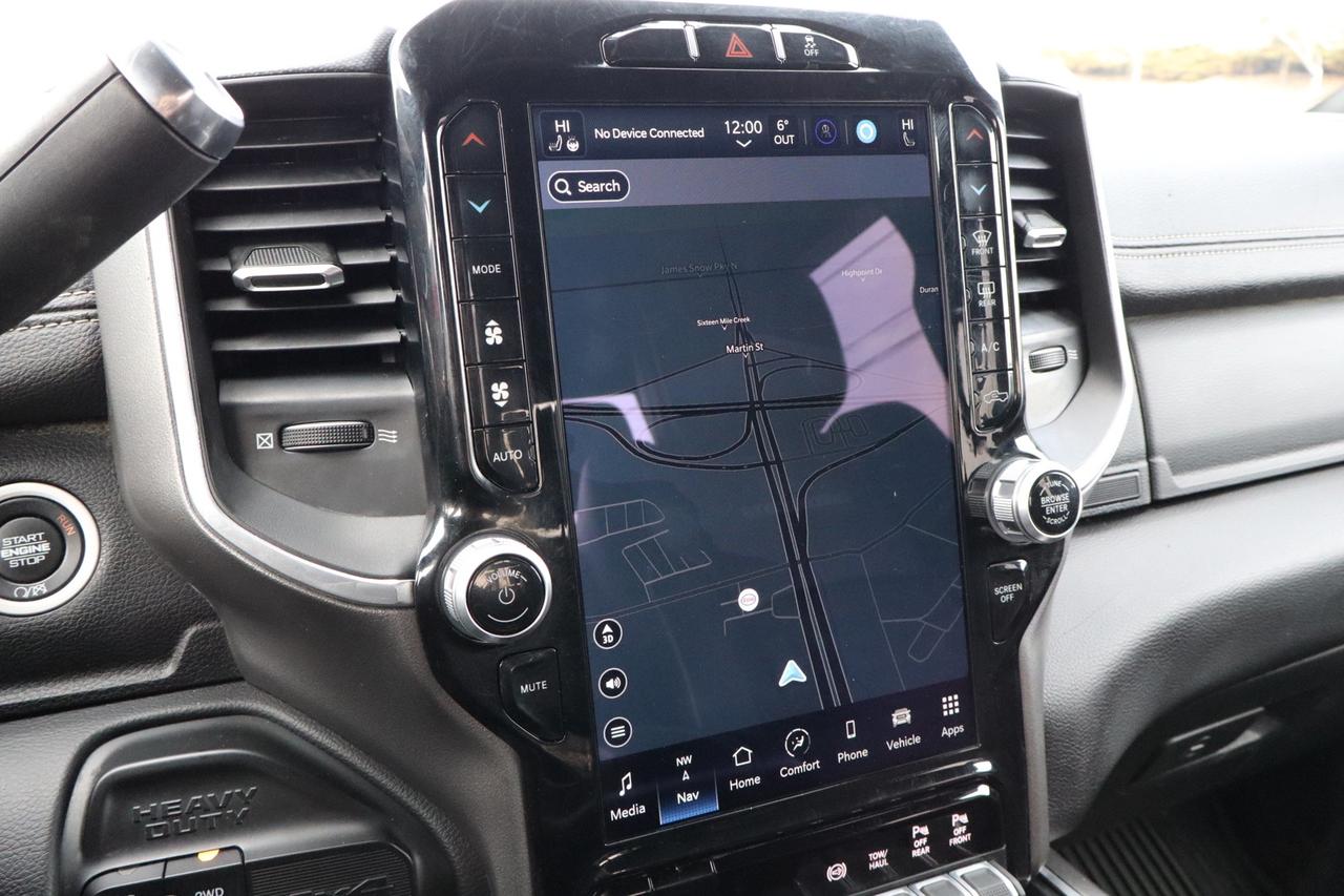 2022 RAM 3500 Laramie Crew Cab 4WD Cummins Diesel 6.7L Level 2 Photo