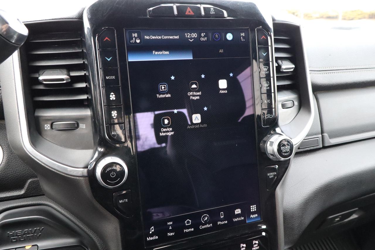 2022 RAM 3500 Laramie Crew Cab 4WD Cummins Diesel 6.7L Level 2 Photo