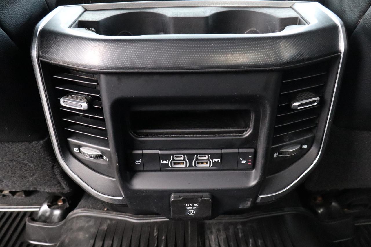 2022 RAM 3500 Laramie Crew Cab 4WD Cummins Diesel 6.7L Level 2 Photo