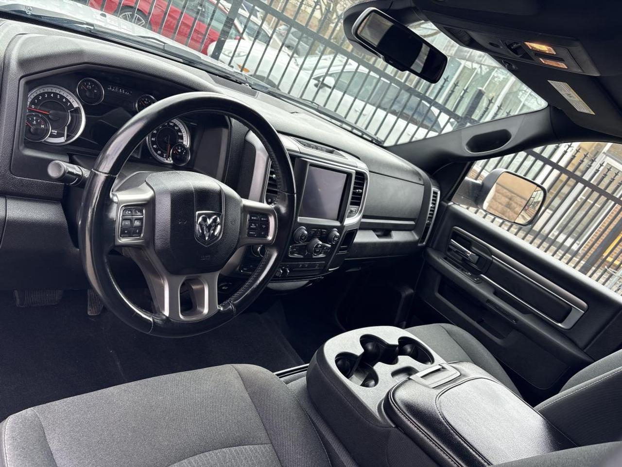 2022 RAM 1500 Classic Warlock All Terrain PKG/Luxury PKG/Tech PKG Photo