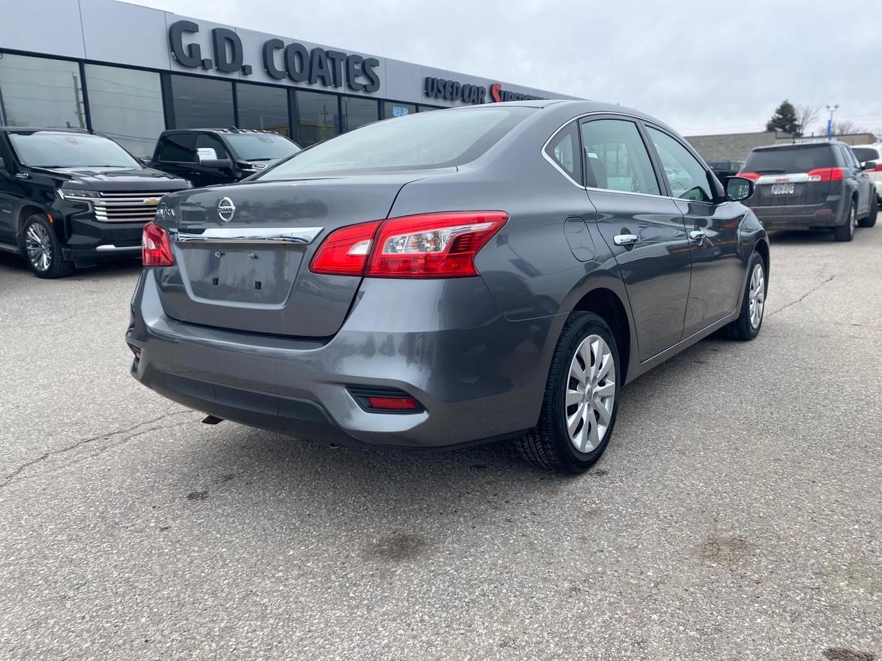 2016 Nissan Sentra S ~Power Windows + Locks ~A/C ~ONLY 106,000 KM! Photo