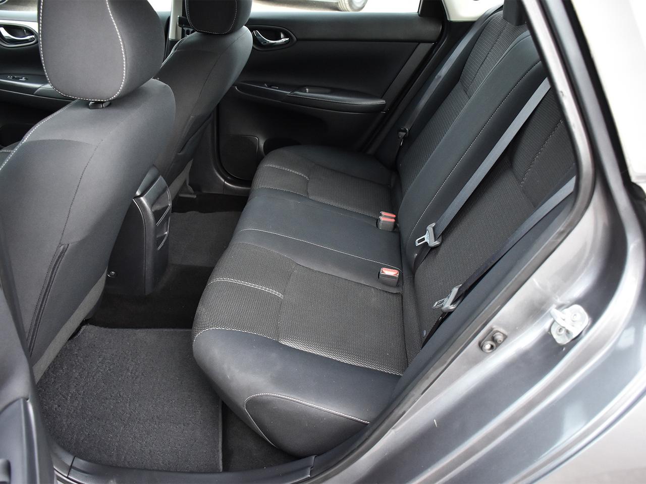 2016 Nissan Sentra S ~Power Windows + Locks ~A/C ~ONLY 106,000 KM! Photo