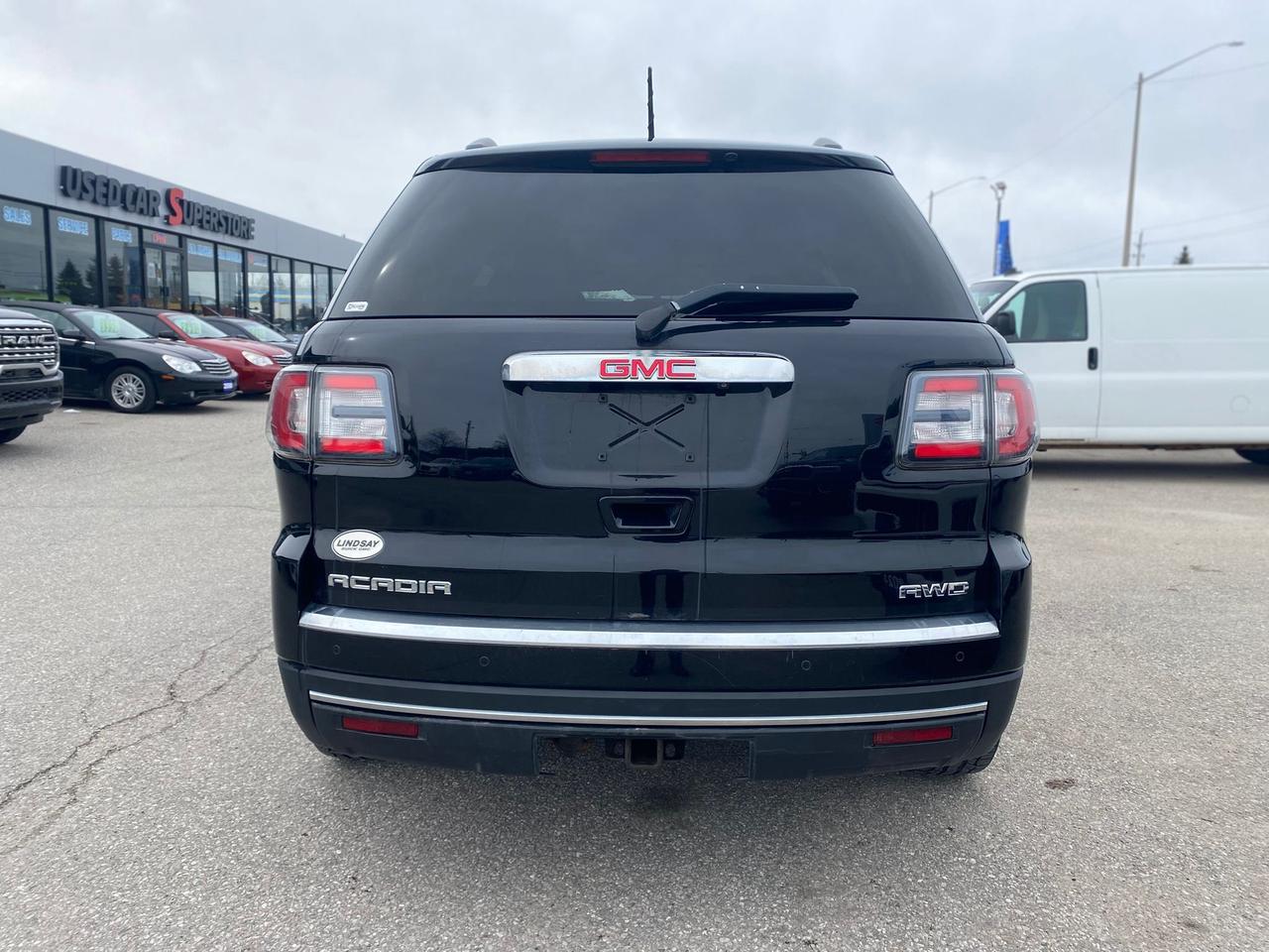 2016 GMC Acadia SLE AWD ~Heated Seats ~Sunroof ~Bluetooth ~Camera Photo