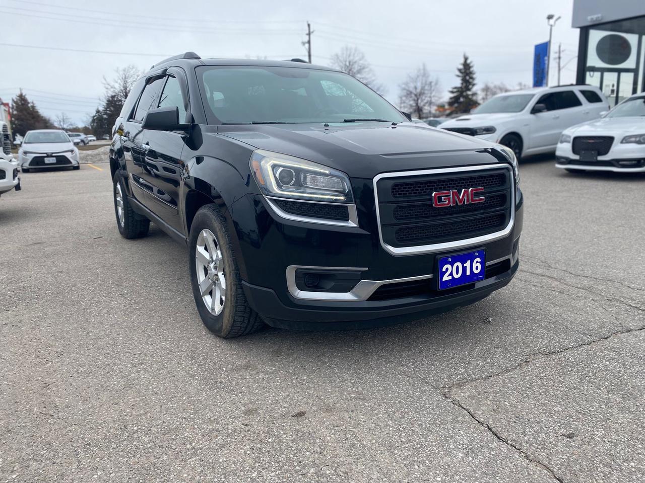 2016 GMC Acadia SLE AWD ~Heated Seats ~Sunroof ~Bluetooth ~Camera Photo4