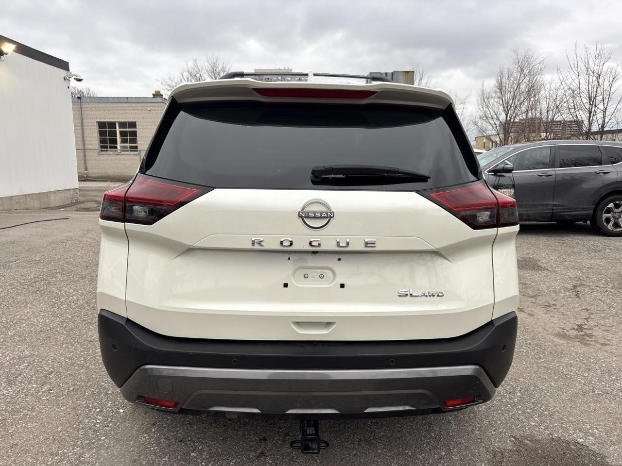 2023 Nissan Rogue SL Photo