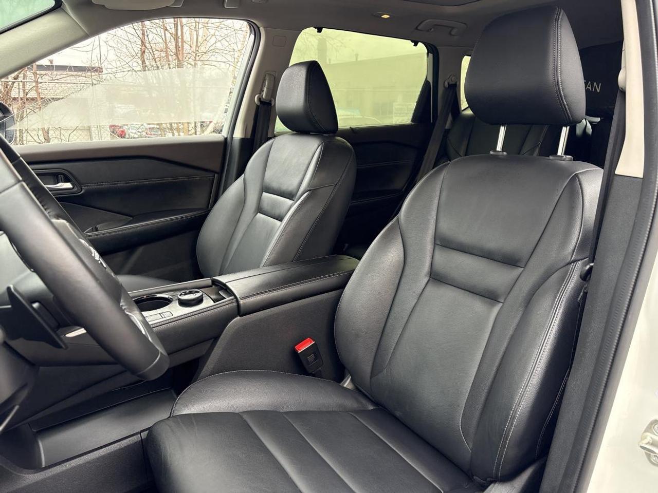 2023 Nissan Rogue SL Photo