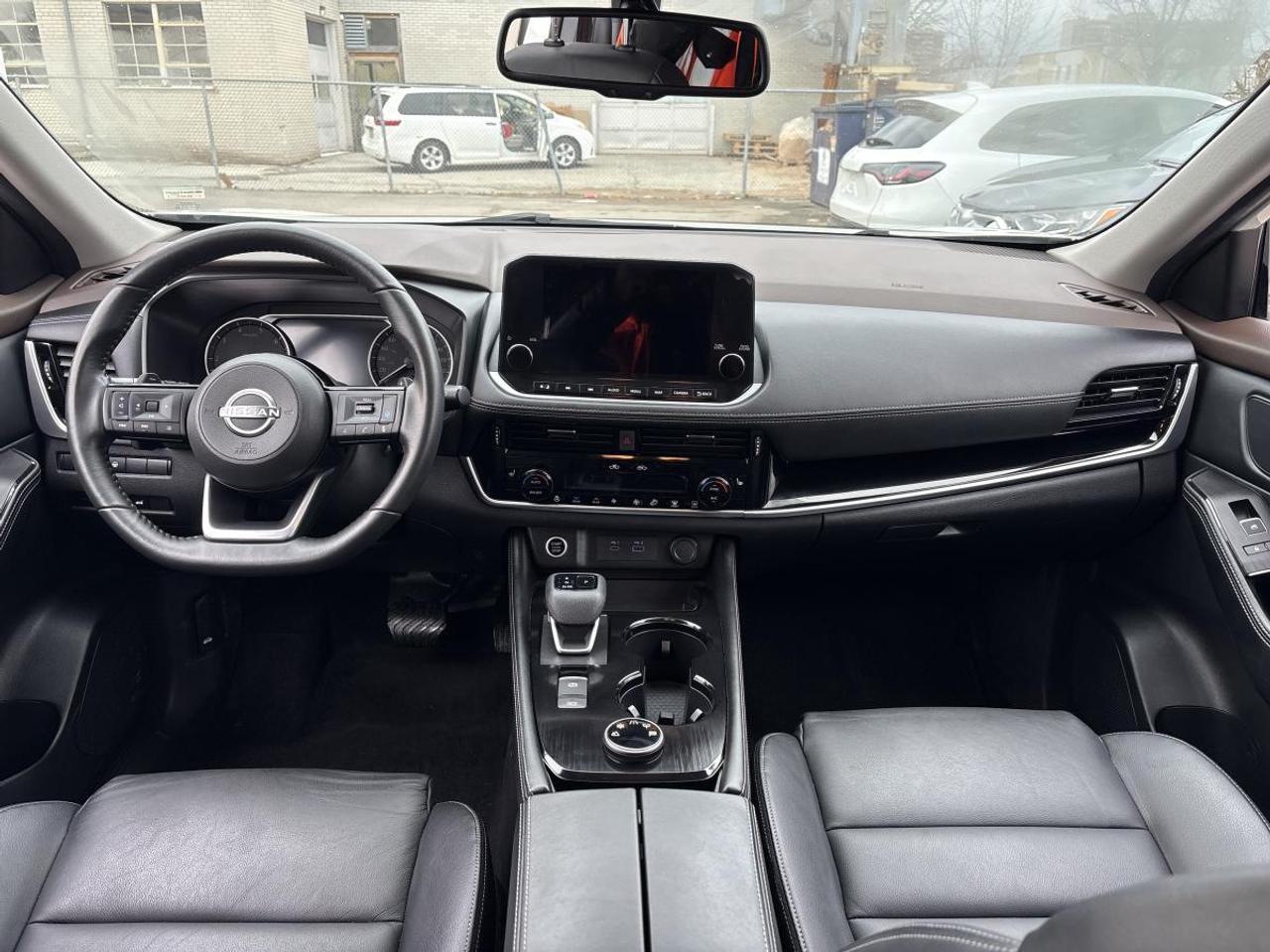 2023 Nissan Rogue SL Photo