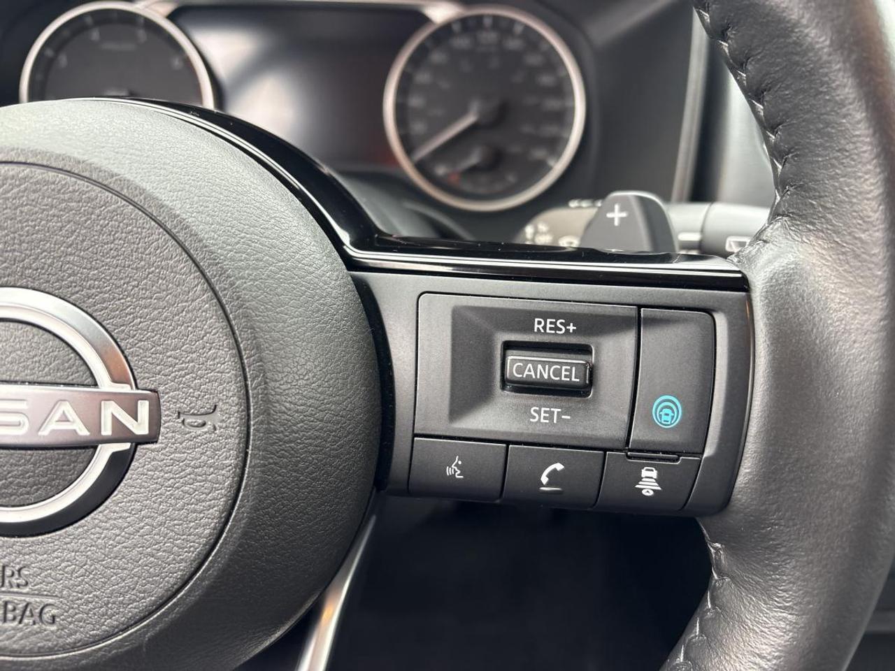 2023 Nissan Rogue SL Photo