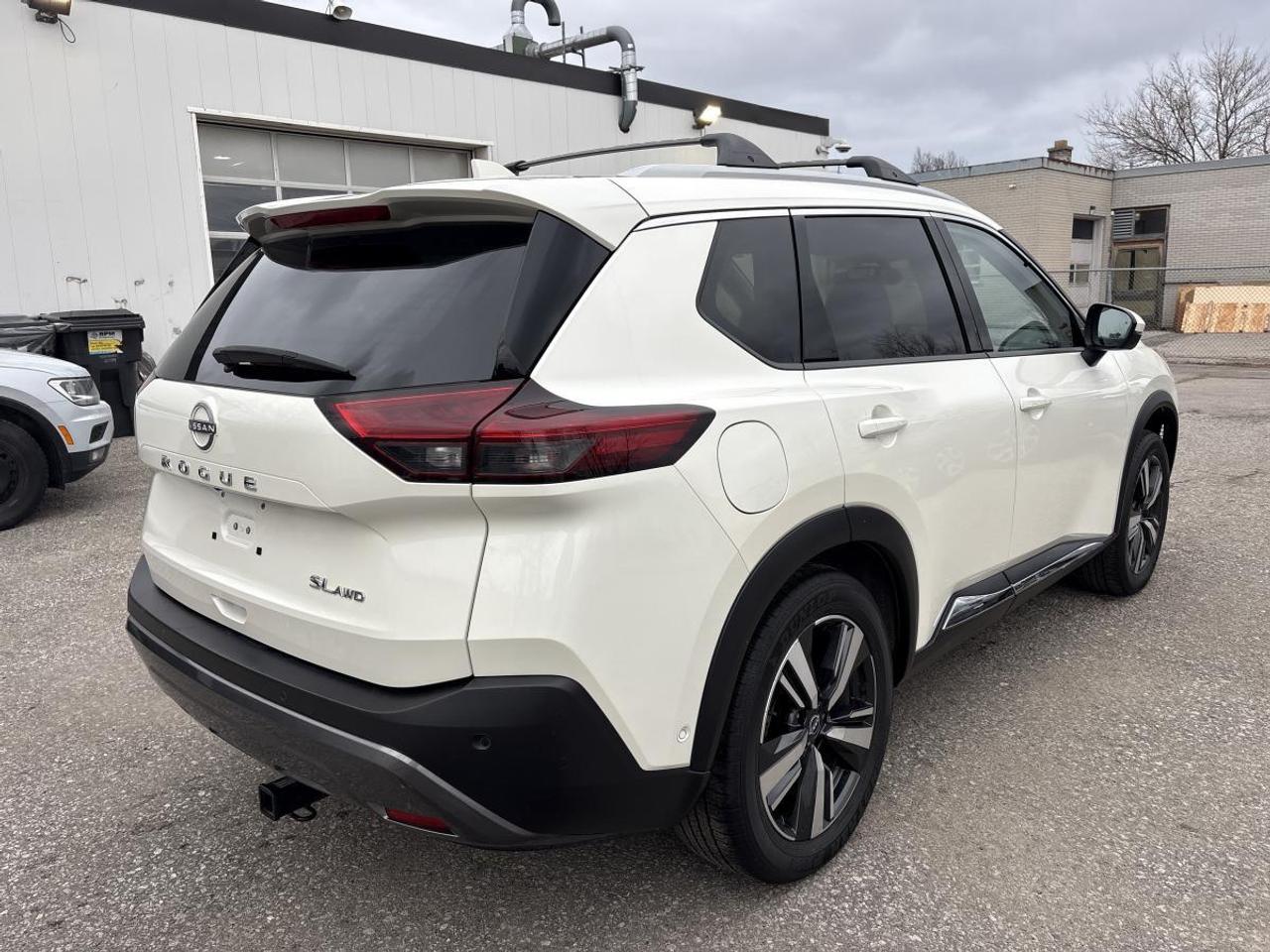 2023 Nissan Rogue SL Photo