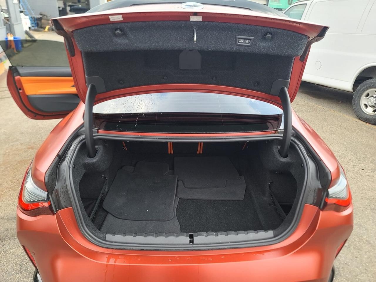 2021 BMW M4 Coupe Photo