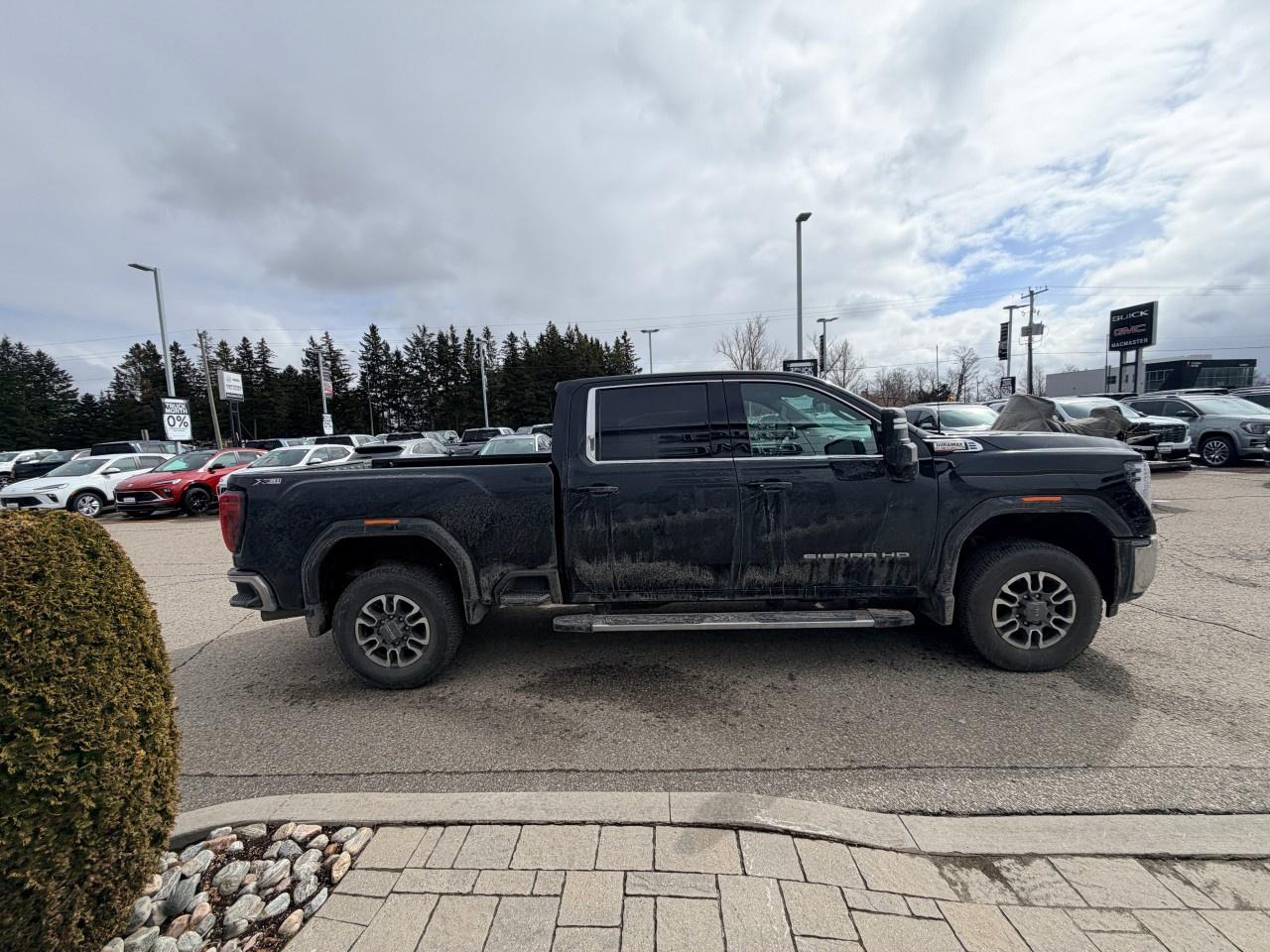 2024 GMC SIERRA 2500HD 4WD Crew Cab Standard Box SLE Photo