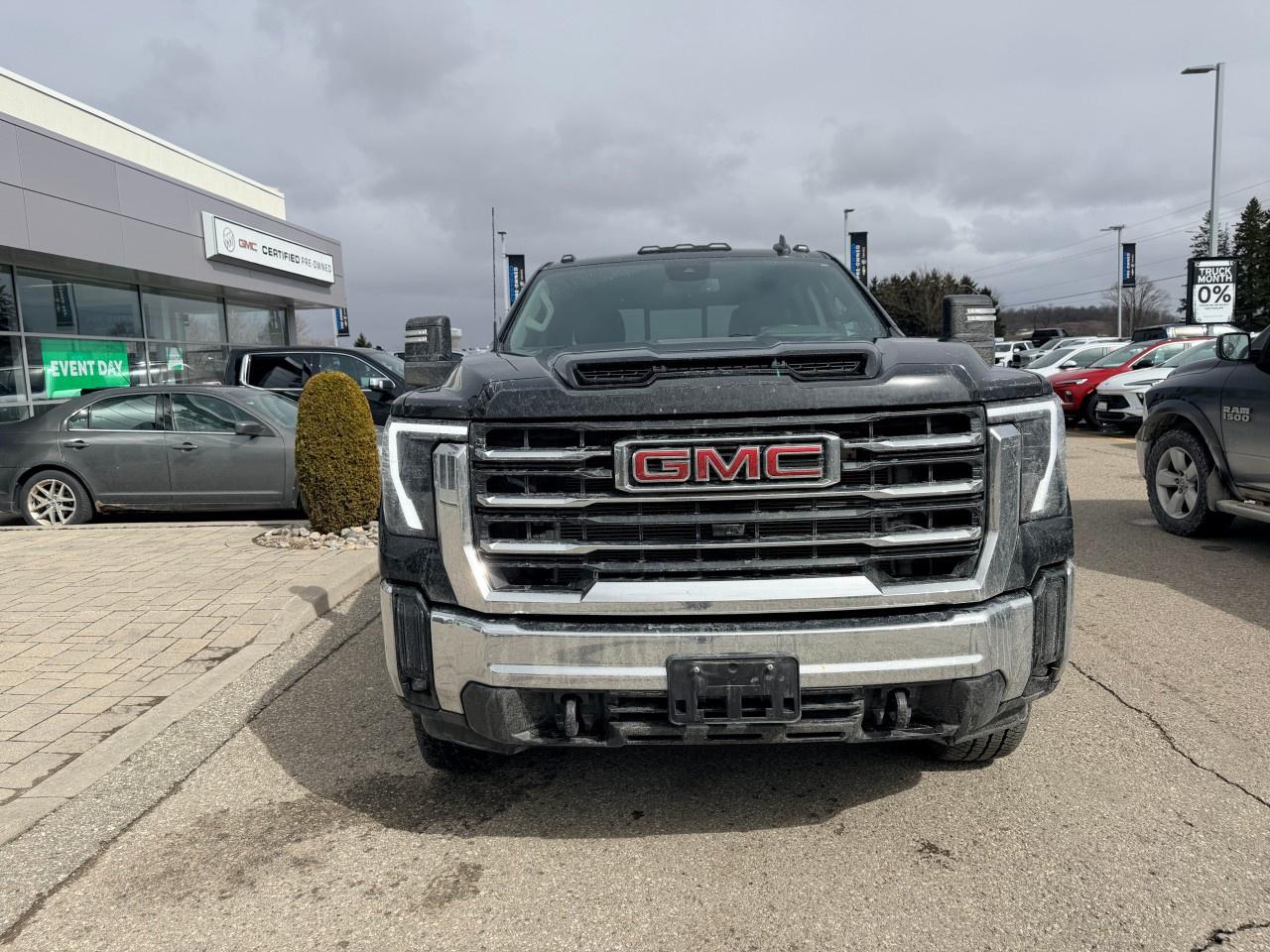 2024 GMC SIERRA 2500HD 4WD Crew Cab Standard Box SLE Photo