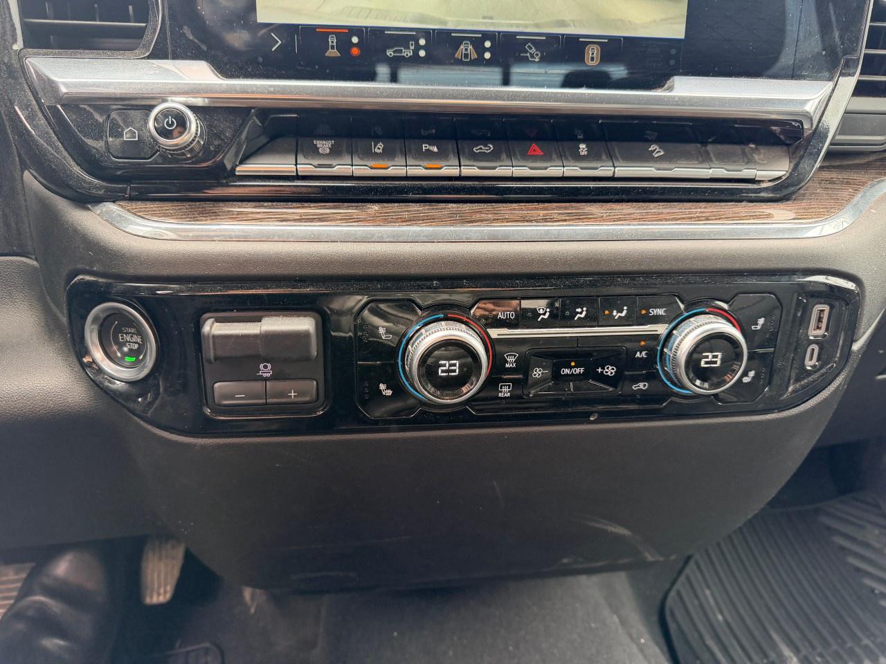 2024 GMC SIERRA 2500HD 4WD Crew Cab Standard Box SLE Photo