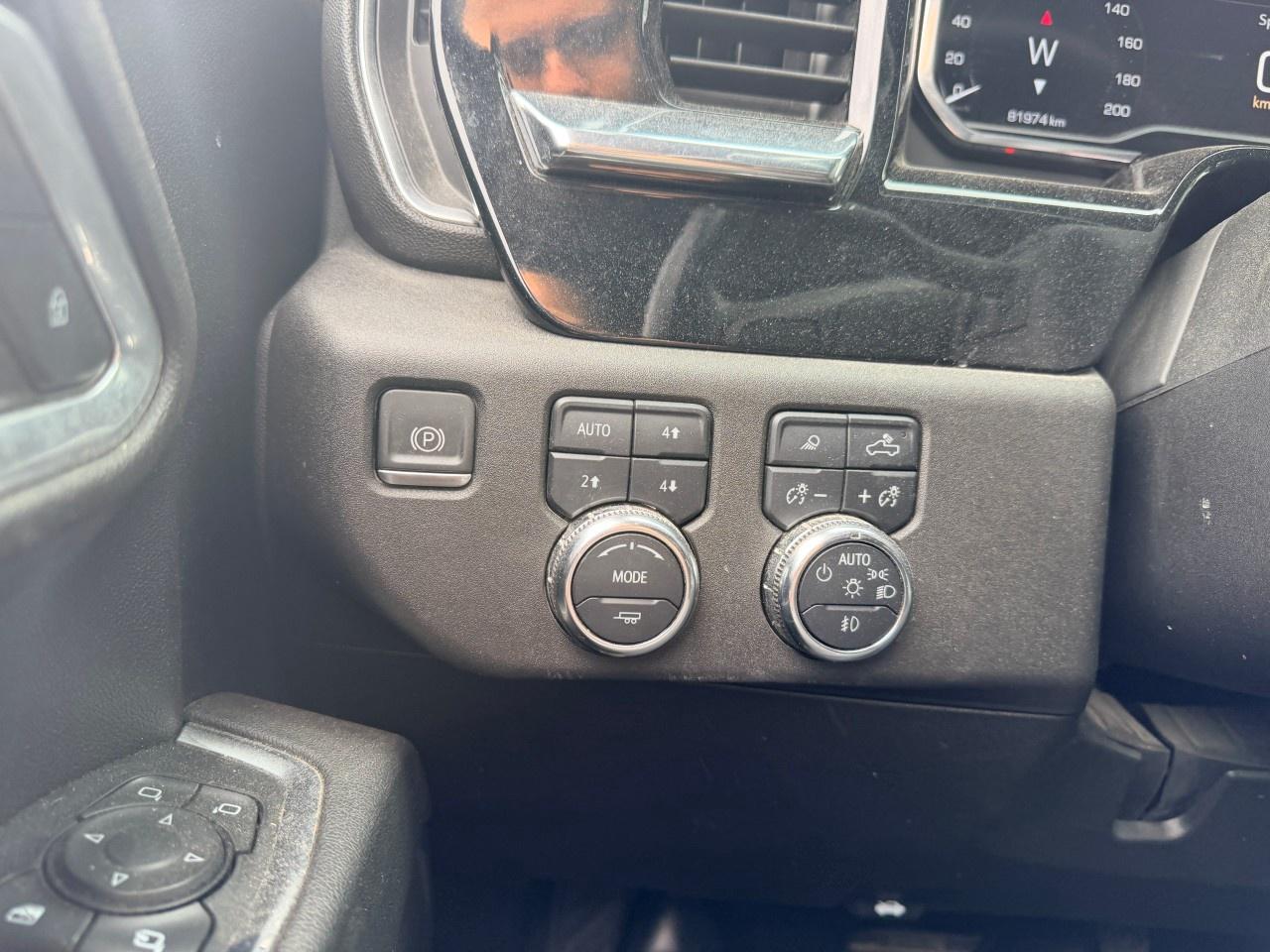 2024 GMC SIERRA 2500HD 4WD Crew Cab Standard Box SLE Photo