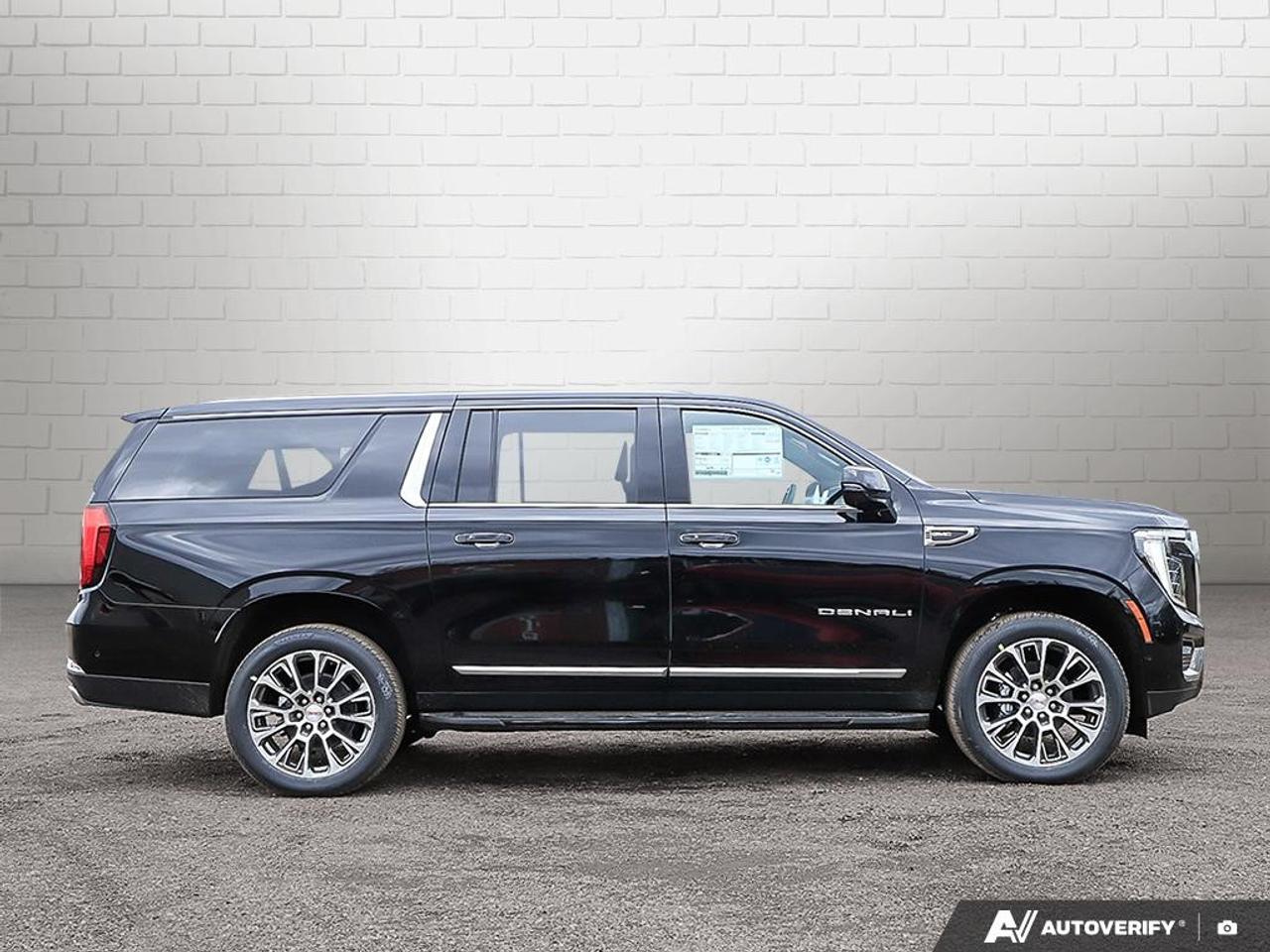 2026 GMC Yukon XL 4WD 4DR DENALI Photo