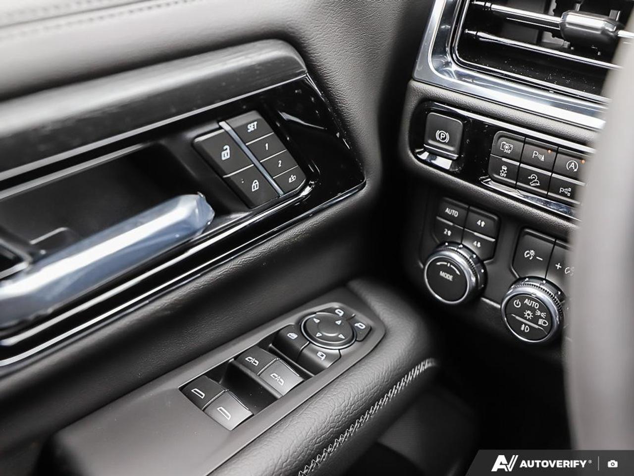 2026 GMC Yukon XL 4WD 4DR DENALI Photo