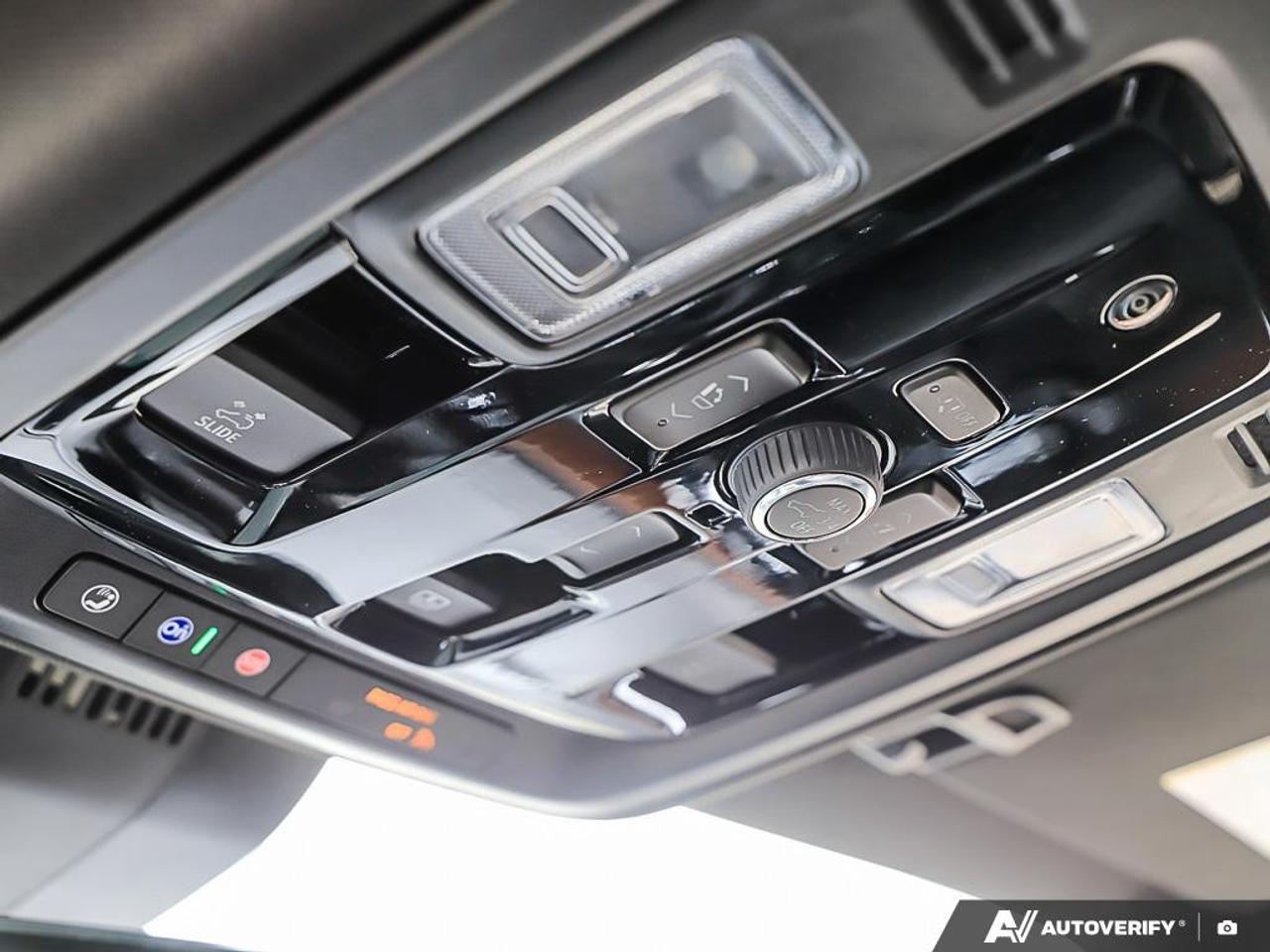 2026 GMC Yukon XL 4WD 4DR DENALI Photo
