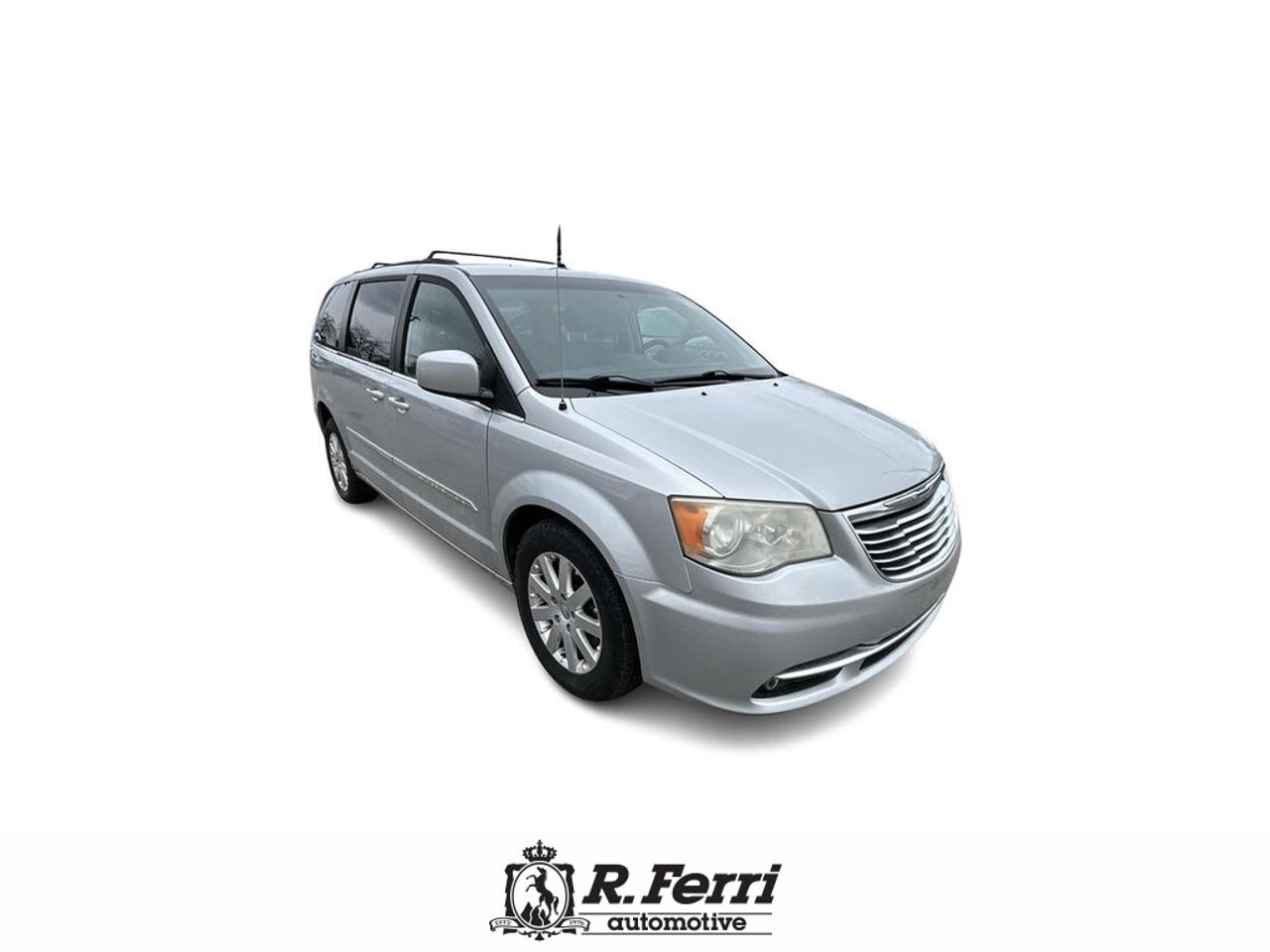 2012 Chrysler Town & Country  Photo