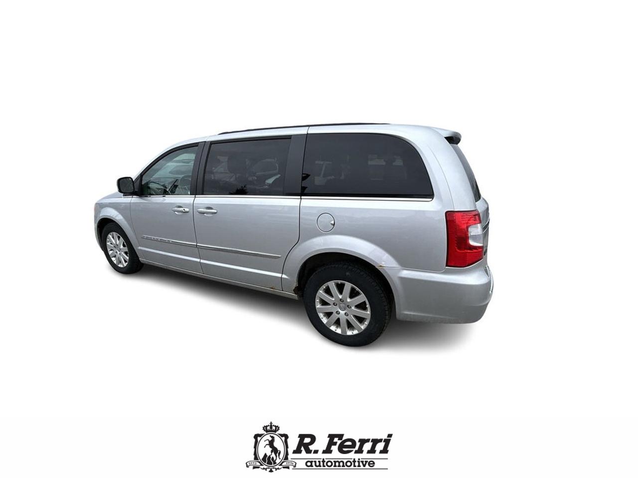 2012 Chrysler Town & Country  Photo