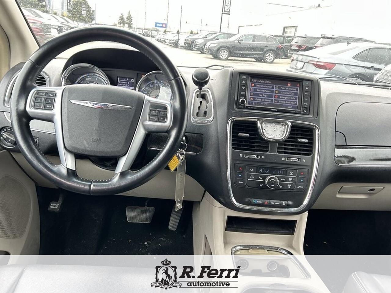 2012 Chrysler Town & Country  Photo