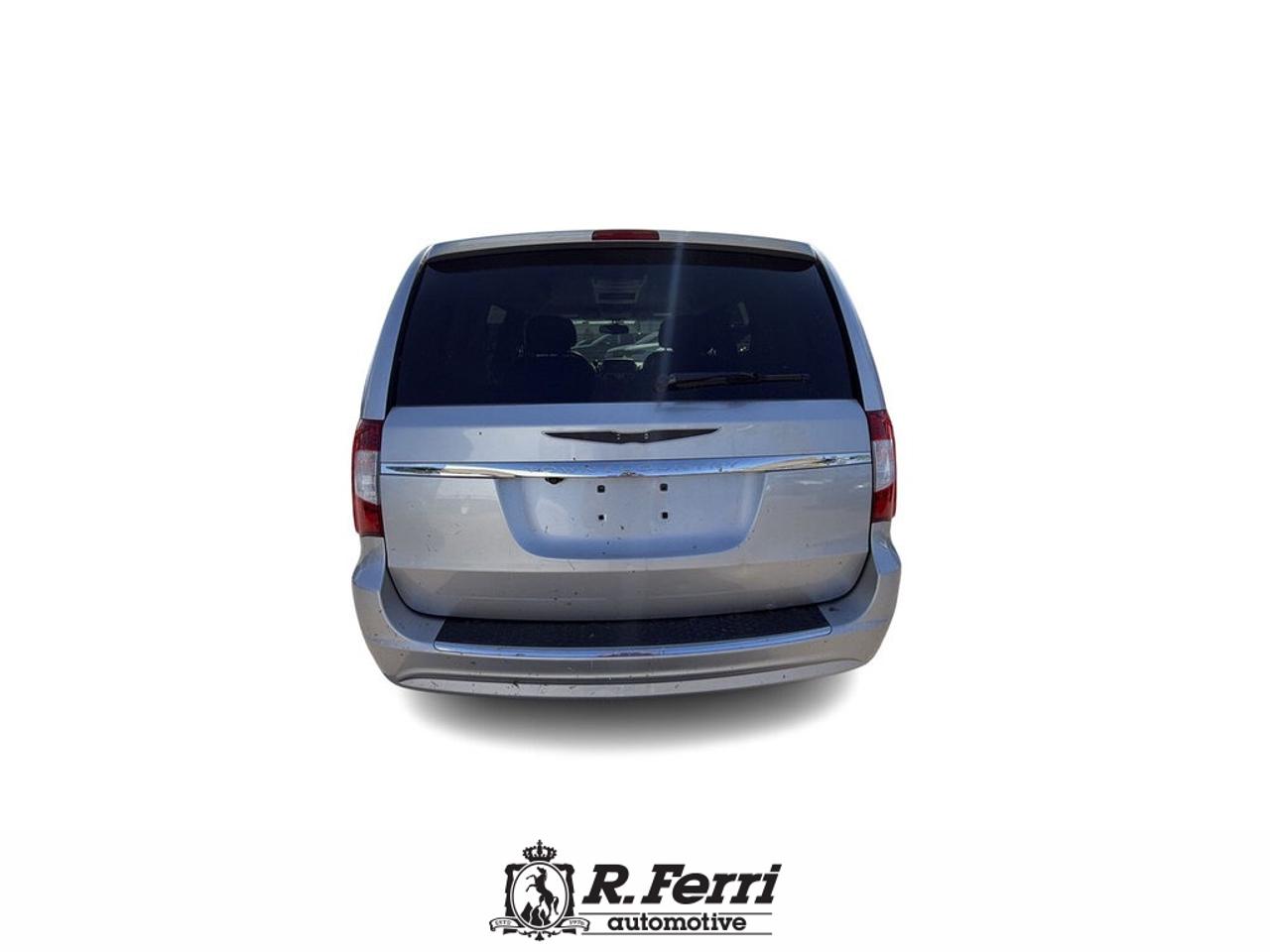 2012 Chrysler Town & Country  Photo