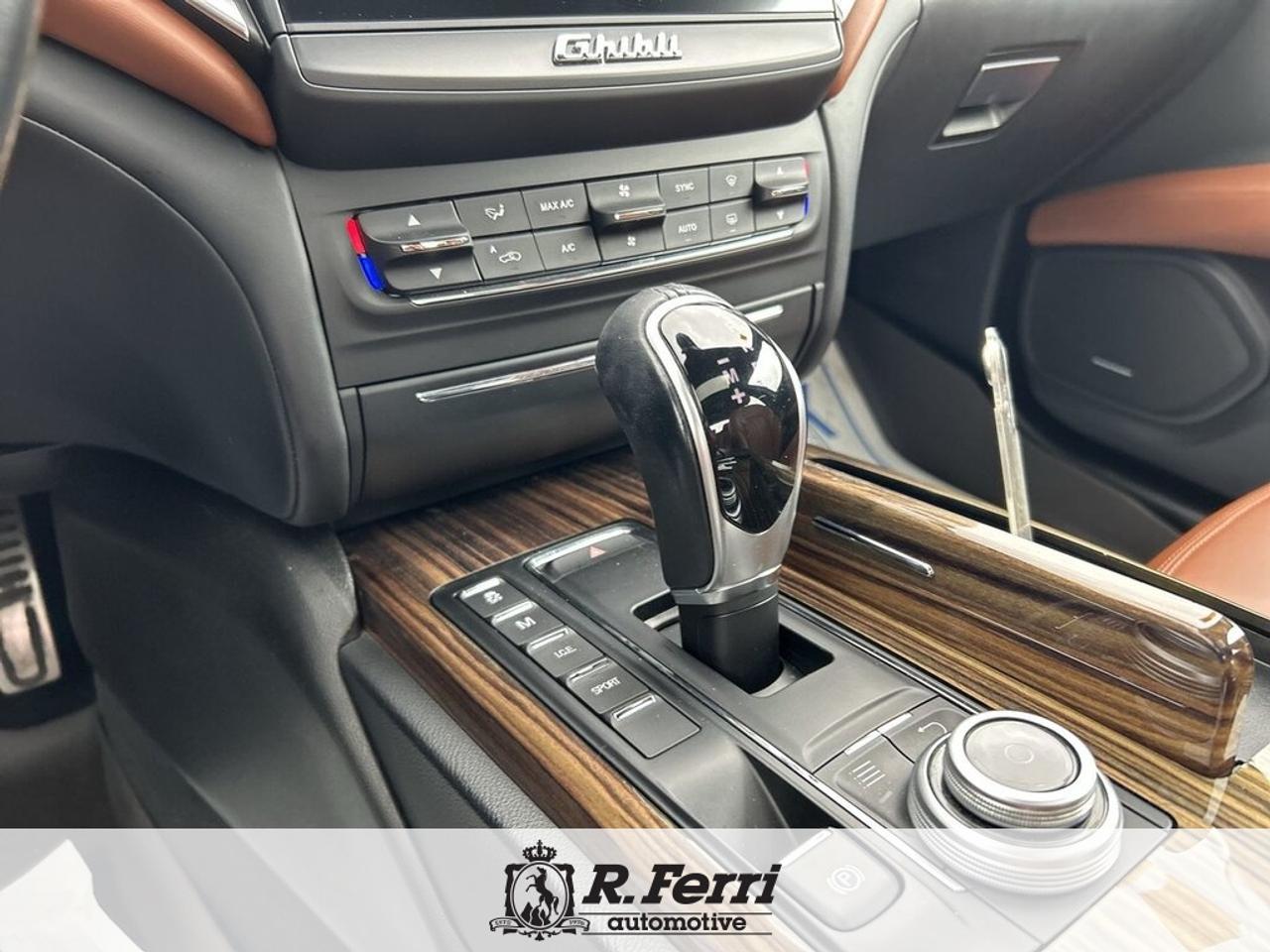 2018 Maserati Ghibli  Photo