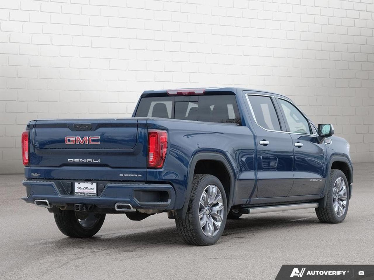 2023 GMC Sierra 1500 Crew Cab Standard Box 4-Wheel Drive Denali Photo4