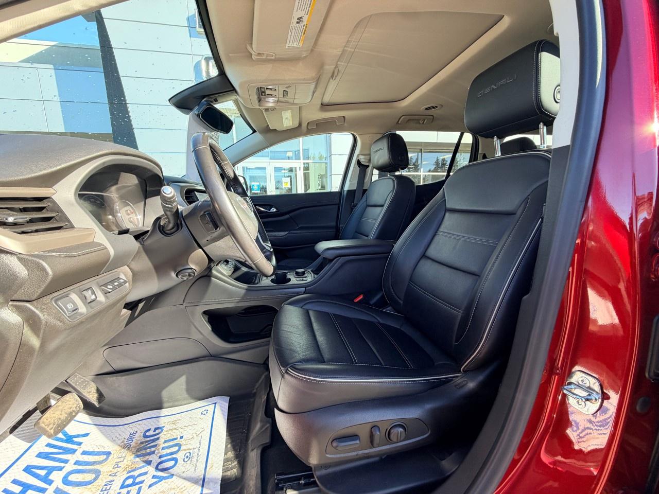 2022 GMC Acadia AWD DENALI Photo