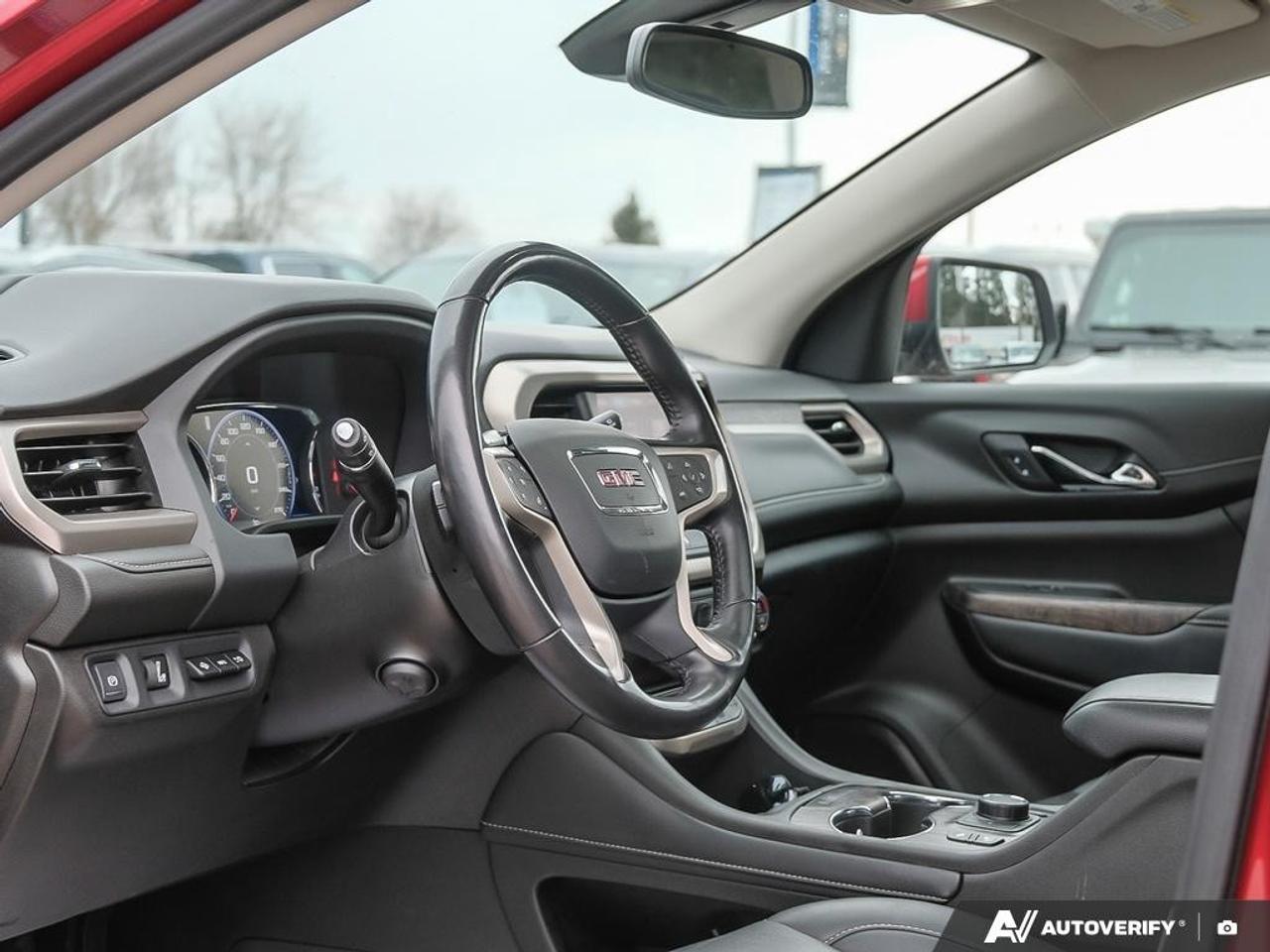 2022 GMC Acadia AWD DENALI Photo