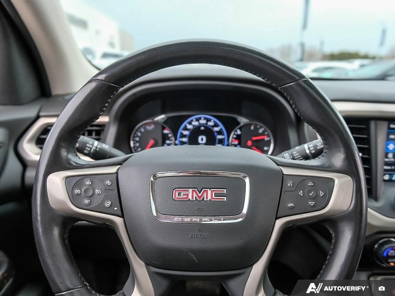 2022 GMC Acadia AWD DENALI Photo
