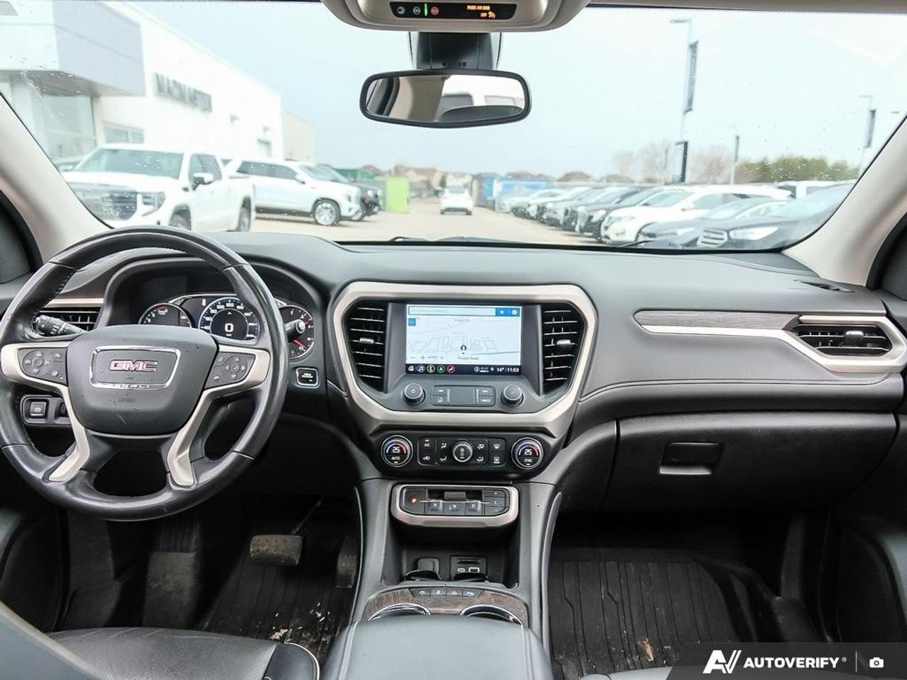 2022 GMC Acadia AWD DENALI Photo