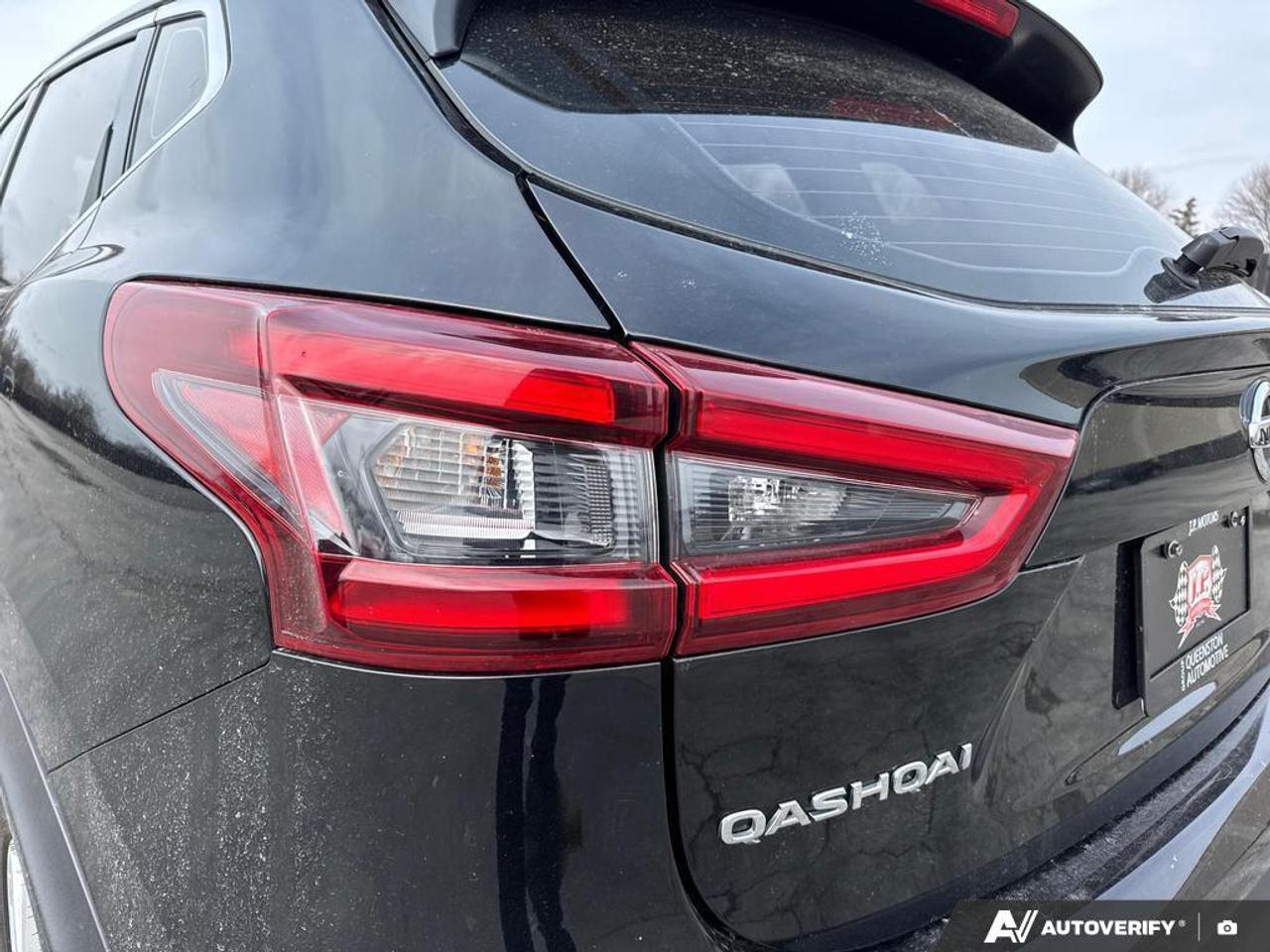 2022 Nissan Qashqai S BACKUP CAM   HEATED SEATS   LANE ASSIST   SIRIUS Photo