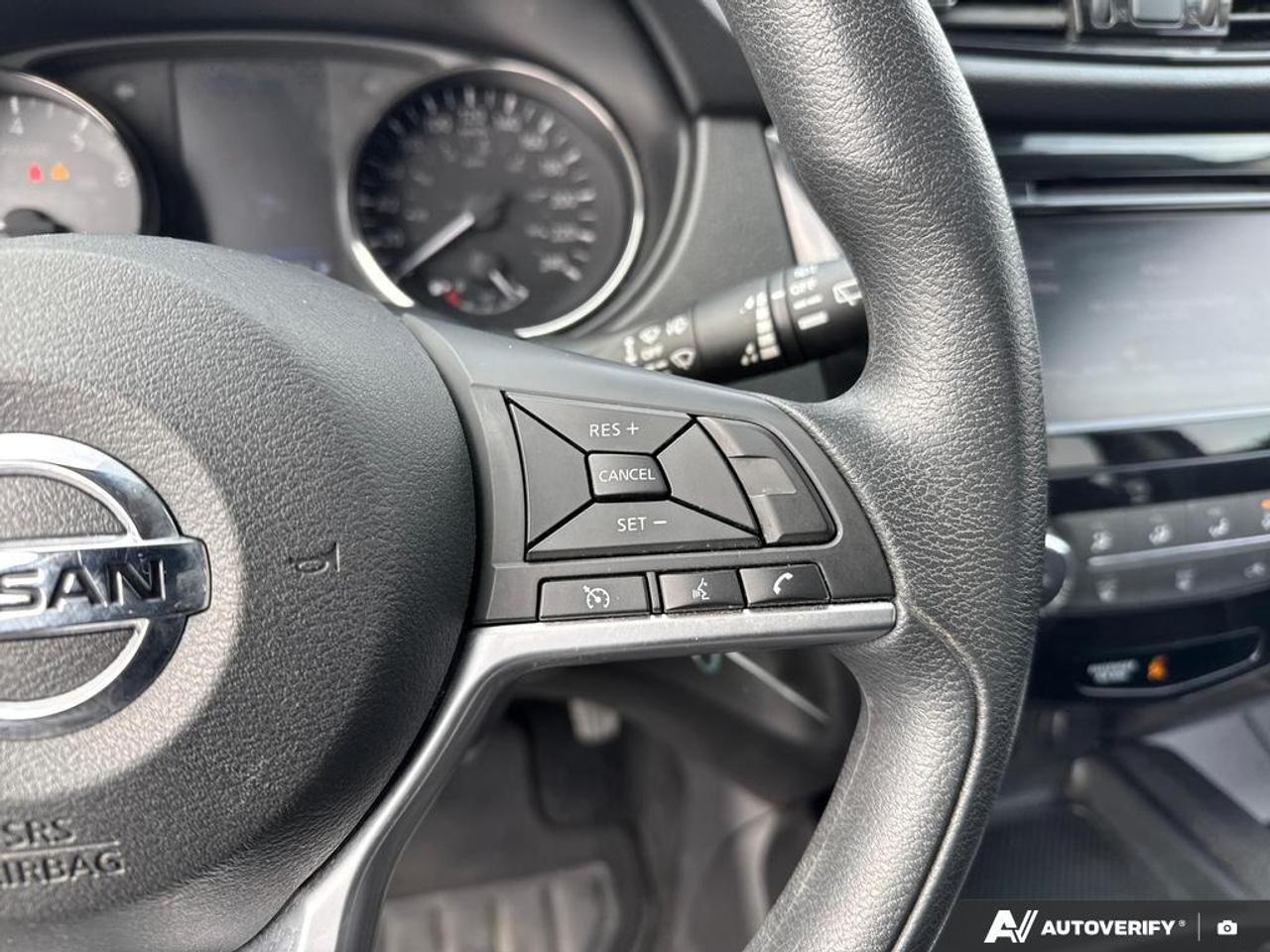 2022 Nissan Qashqai S BACKUP CAM   HEATED SEATS   LANE ASSIST   SIRIUS Photo