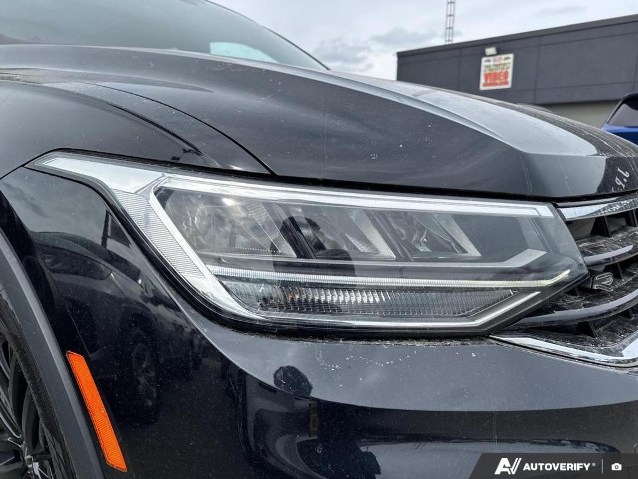 2022 Volkswagen Tiguan Comfortline R-Line Black Edition BACKUP CAM   HEAT Photo