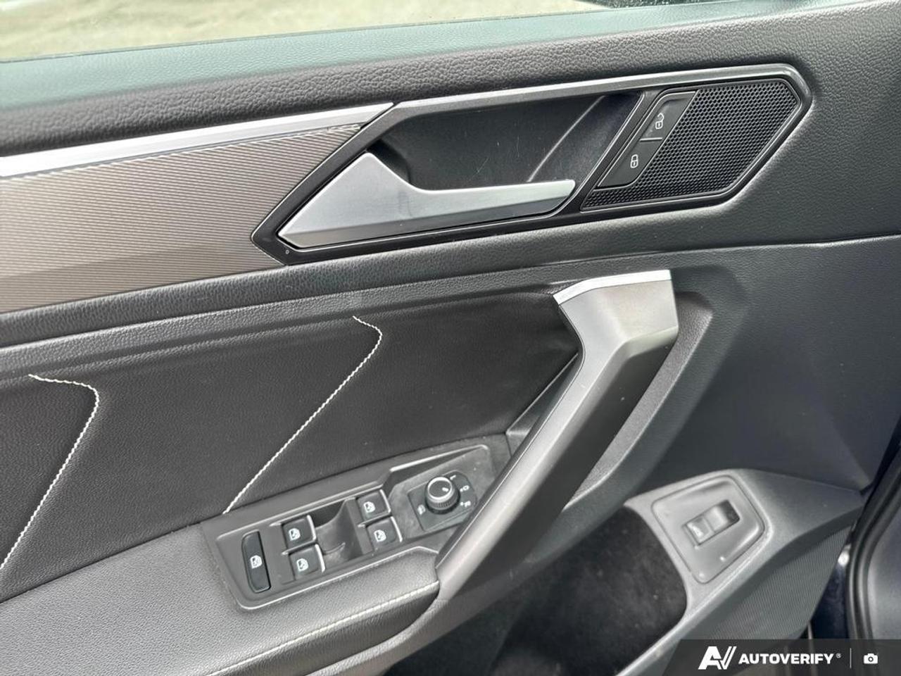 2022 Volkswagen Tiguan Comfortline R-Line Black Edition BACKUP CAM   HEAT Photo