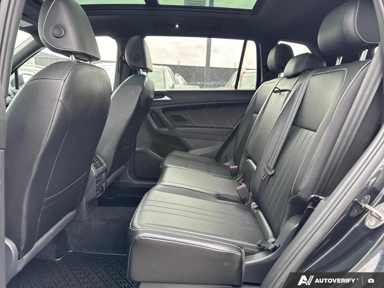 2022 Volkswagen Tiguan Comfortline R-Line Black Edition BACKUP CAM   HEAT Photo