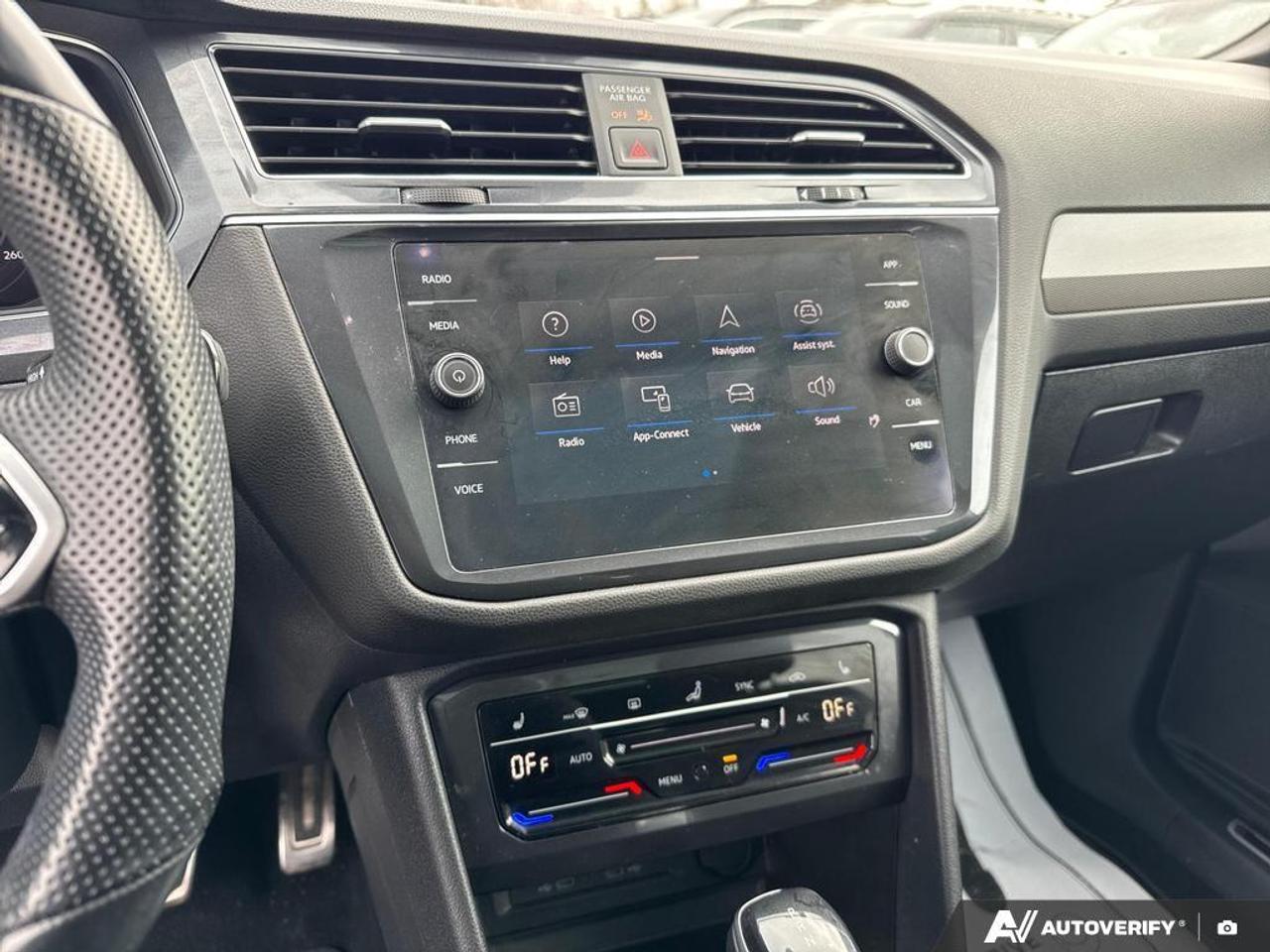 2022 Volkswagen Tiguan Comfortline R-Line Black Edition BACKUP CAM   HEAT Photo