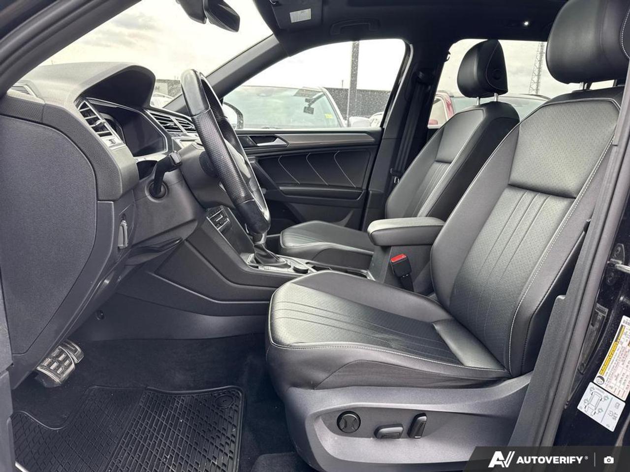 2022 Volkswagen Tiguan Comfortline R-Line Black Edition BACKUP CAM   HEAT Photo