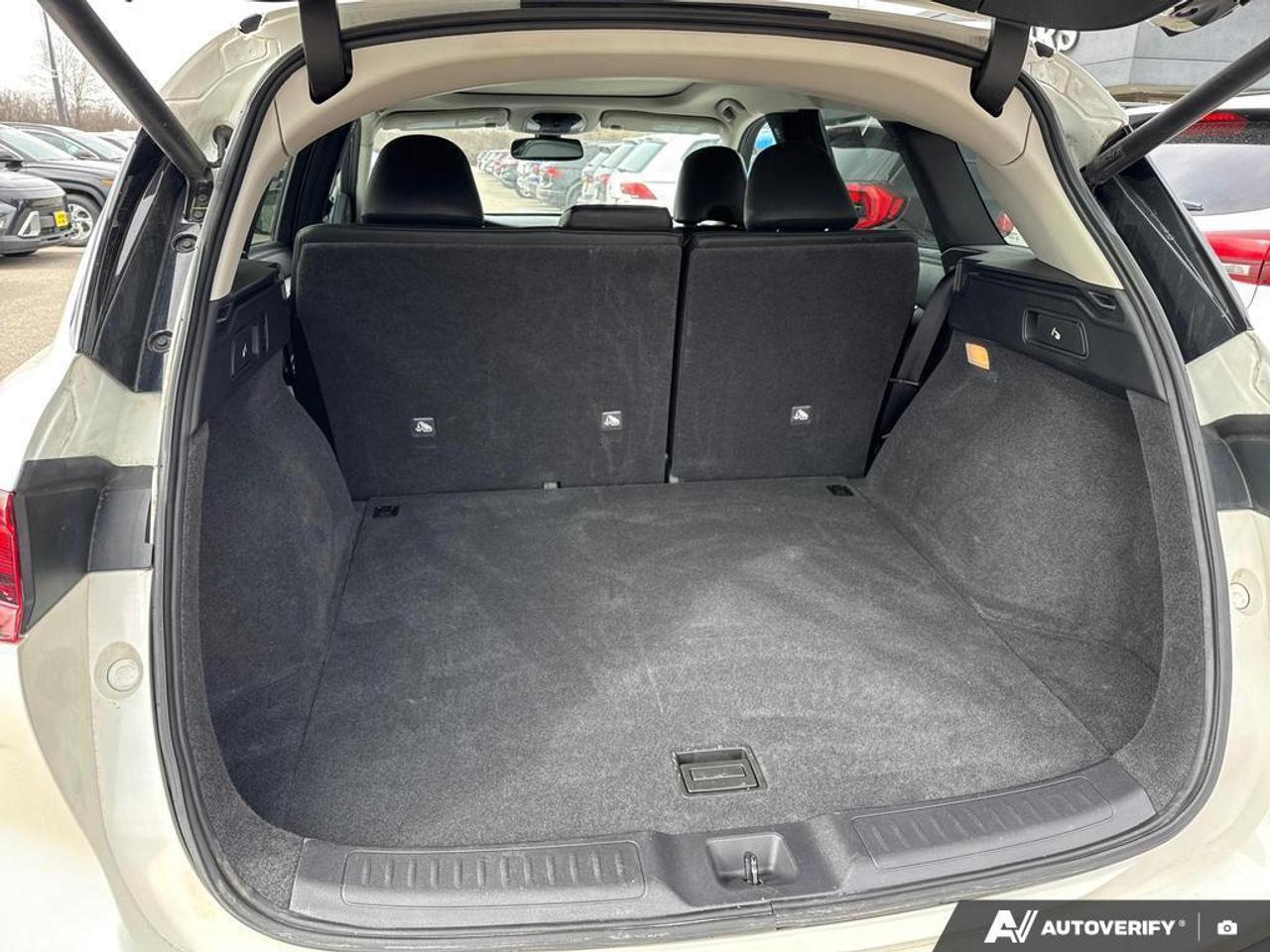 2021 Infiniti QX50 Luxe BACKUP CAM   HEATED SEATS   KEYLESS ENTRY   L Photo