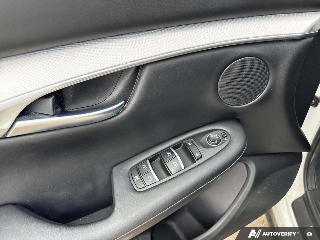 2021 Infiniti QX50 Luxe BACKUP CAM   HEATED SEATS   KEYLESS ENTRY   L Photo