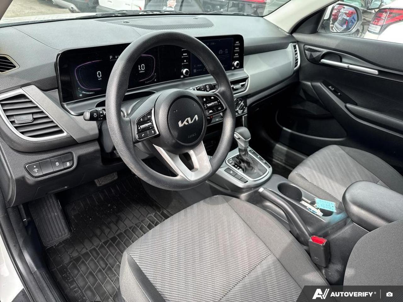 2024 Kia Seltos LX BACKUP CAM   BLUETOOTH   HEATED SEATS   LANE AS Photo