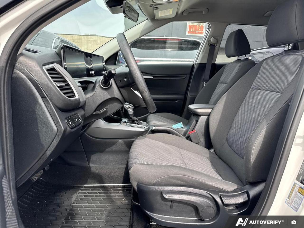 2024 Kia Seltos LX BACKUP CAM   BLUETOOTH   HEATED SEATS   LANE AS Photo