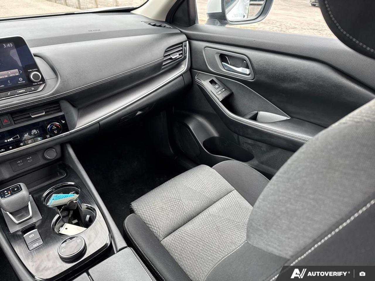 2024 Nissan Rogue SV Moonroof BACKUP CAM   HEATED SEATS   LANE ASSIS Photo