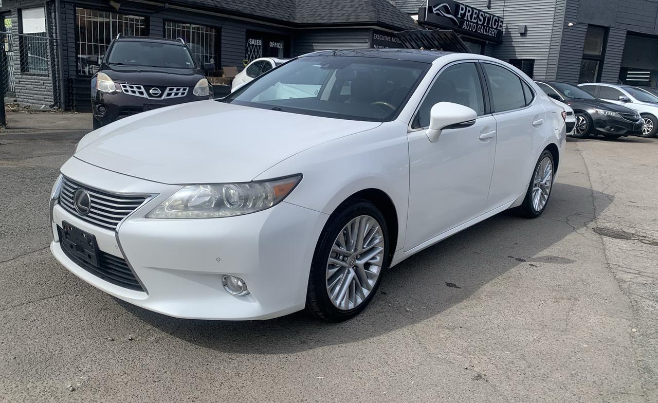 2013 Lexus ES 350 PREMIUM/ LEATHER /PANO ROOF/NAVI/ REAR CAM / AC / - Photo #1