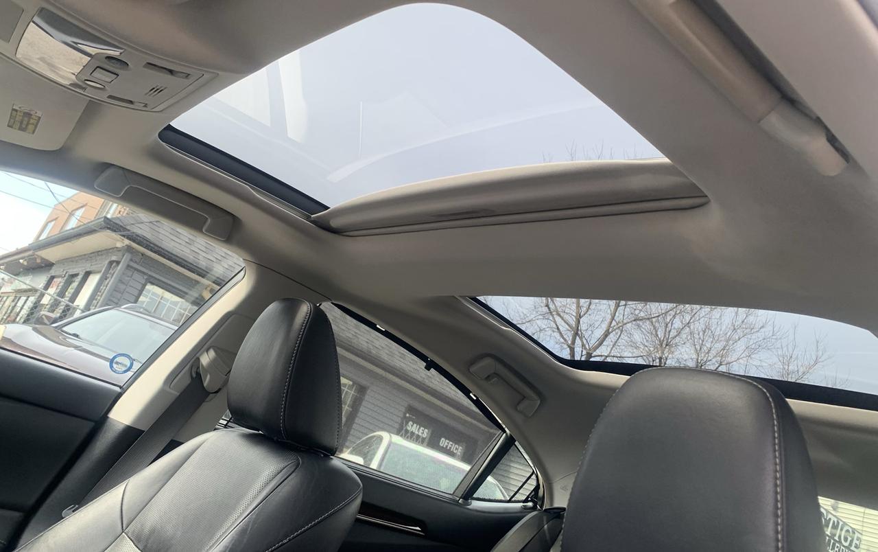 2013 Lexus ES 350 PREMIUM/ LEATHER /PANO ROOF/NAVI/ REAR CAM / AC / Photo