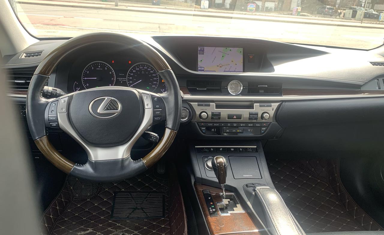 2013 Lexus ES 350 PREMIUM/ LEATHER /PANO ROOF/NAVI/ REAR CAM / AC / Photo