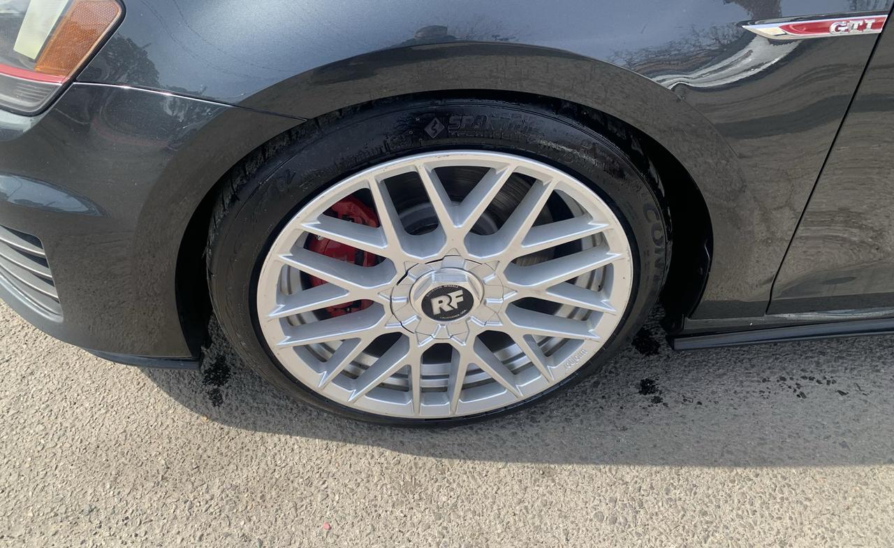 2015 Volkswagen GTI PERFORMANCE/  LEATHER /ROOF /NAVI / 6SPD / CLEAN / Photo