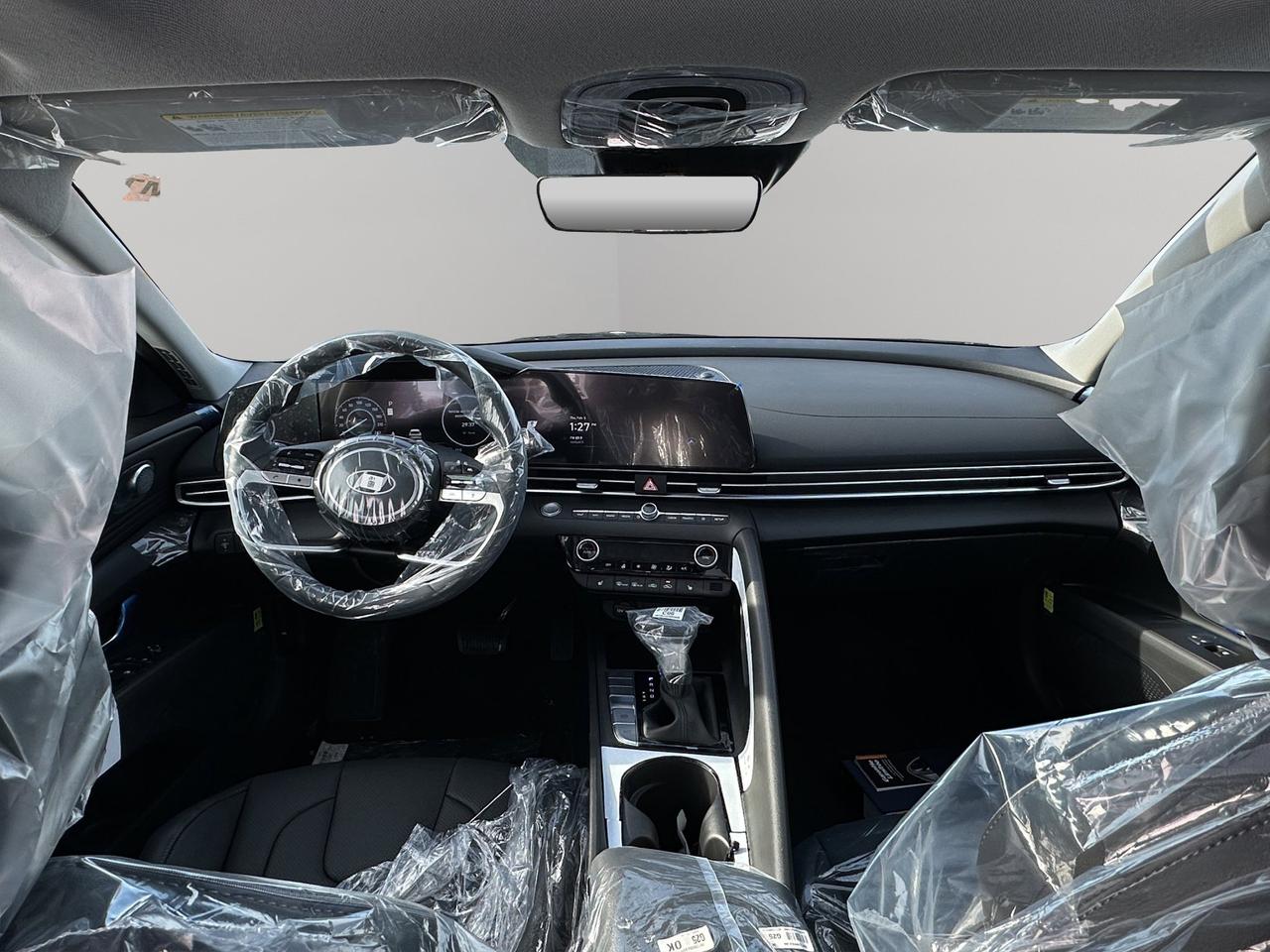 2026 Hyundai Elantra Hybrid Luxury Photo