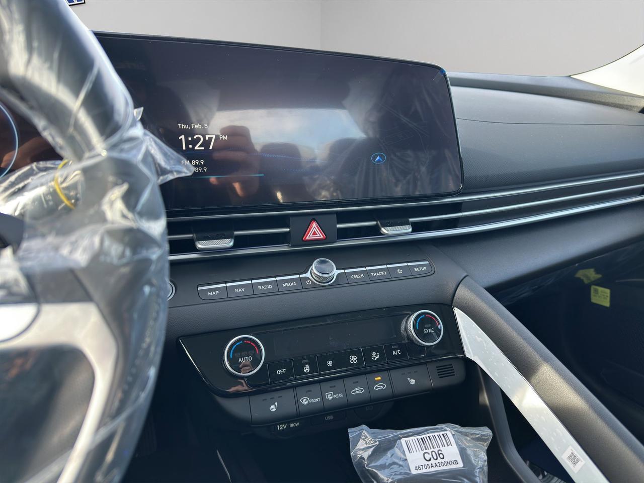 2026 Hyundai Elantra Hybrid Luxury Photo