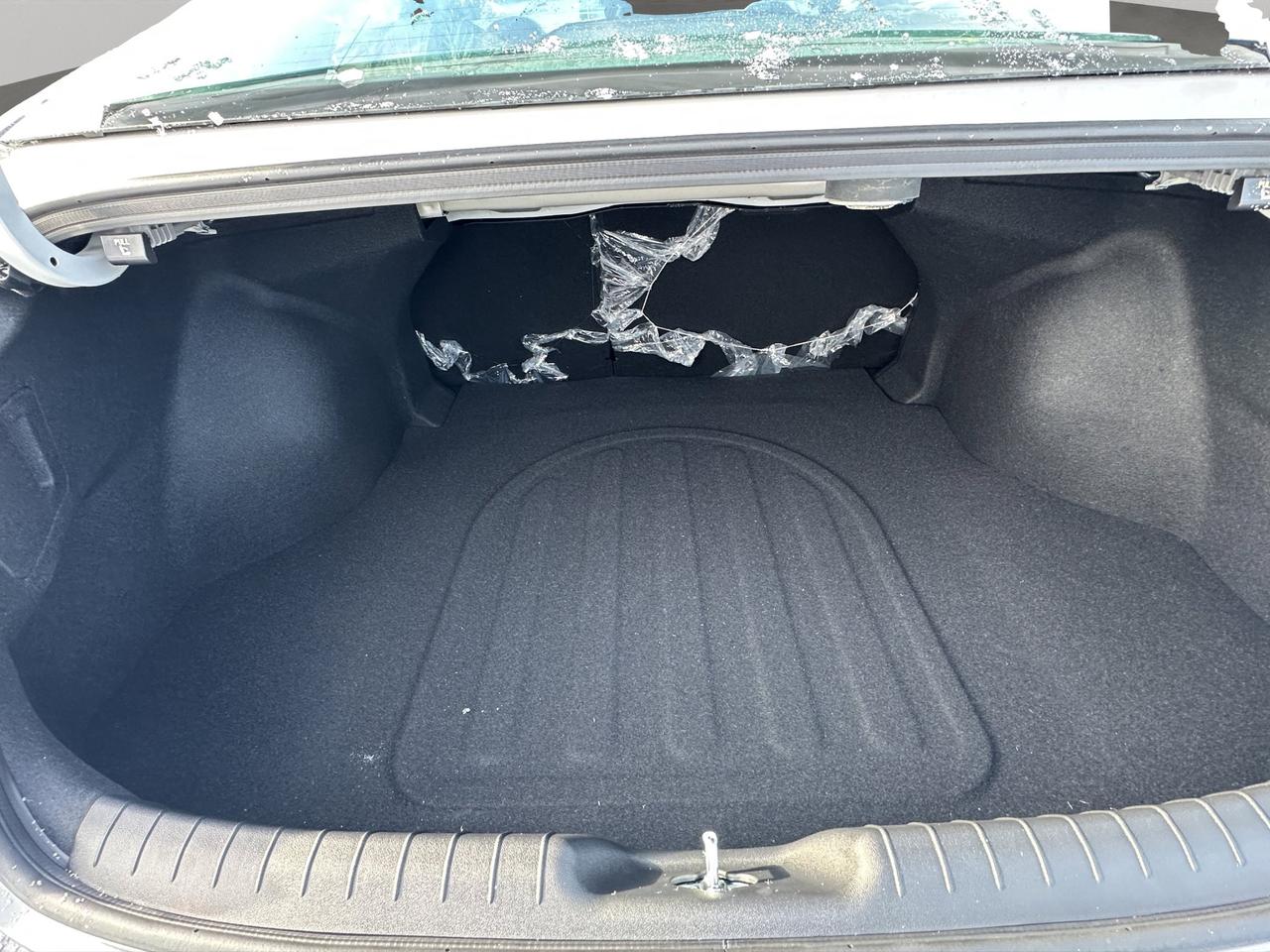 2026 Hyundai Elantra Hybrid Luxury Photo